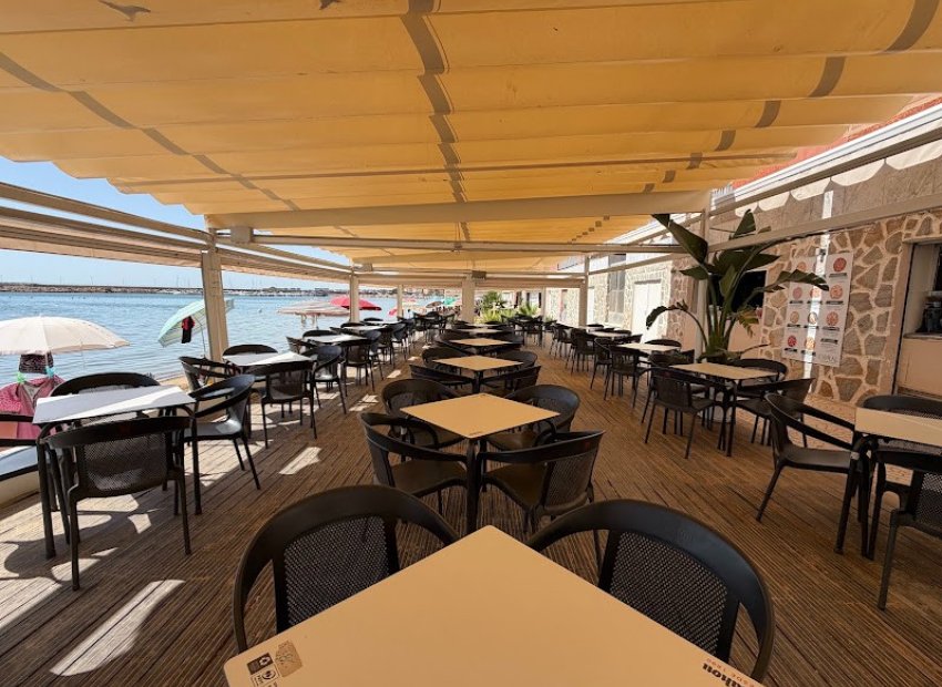 Transfert - Restaurant -
Torrevieja - El Acequión - Los Náufragos