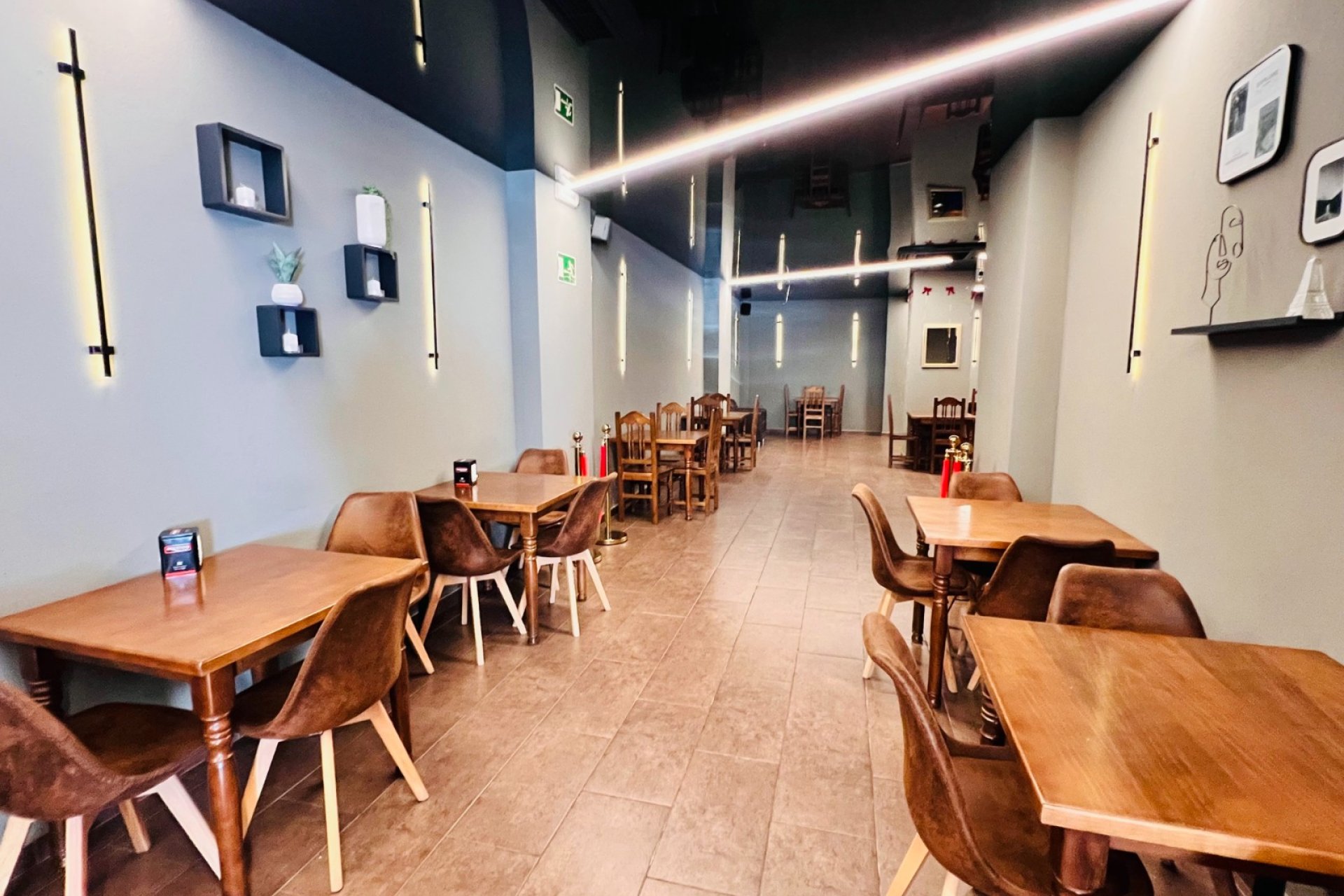 Transfert - Restaurant -
Torrevieja - Playa de los Locos