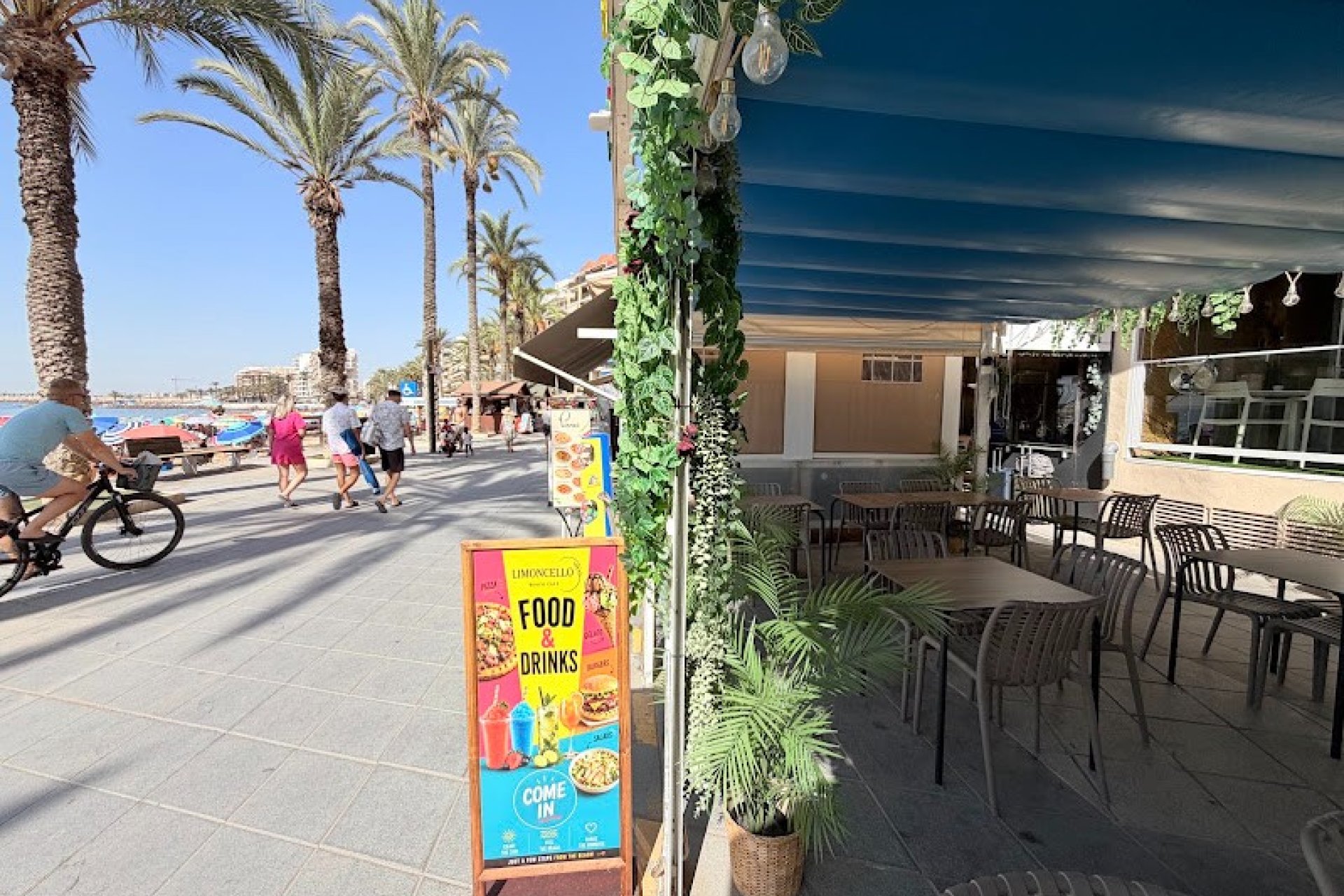 Transfert - Restaurant -
Torrevieja - Playa del Cura
