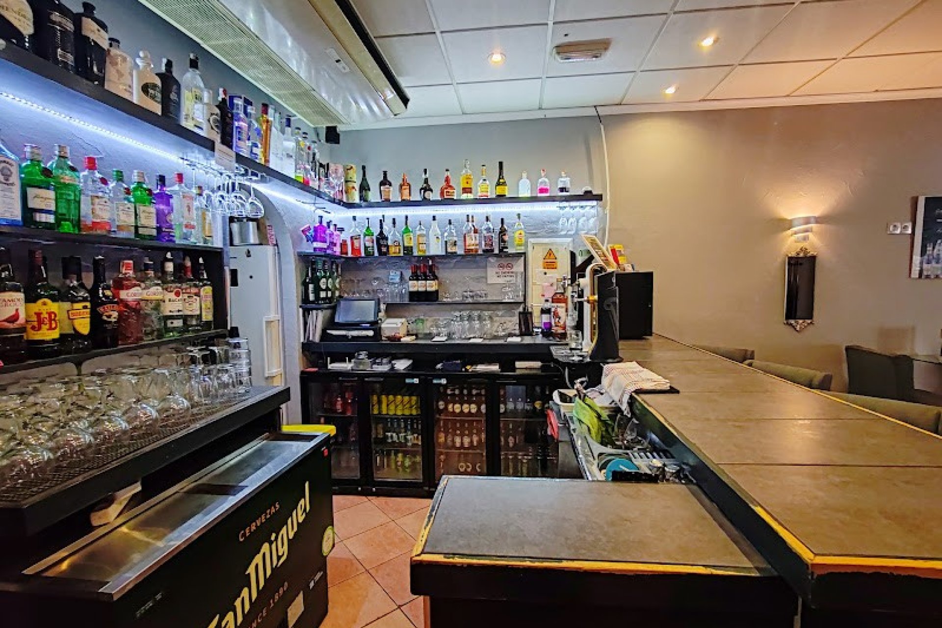 Traspaso - Bar - Cafeteria -
Orihuela Costa - Dehesa de campoamor