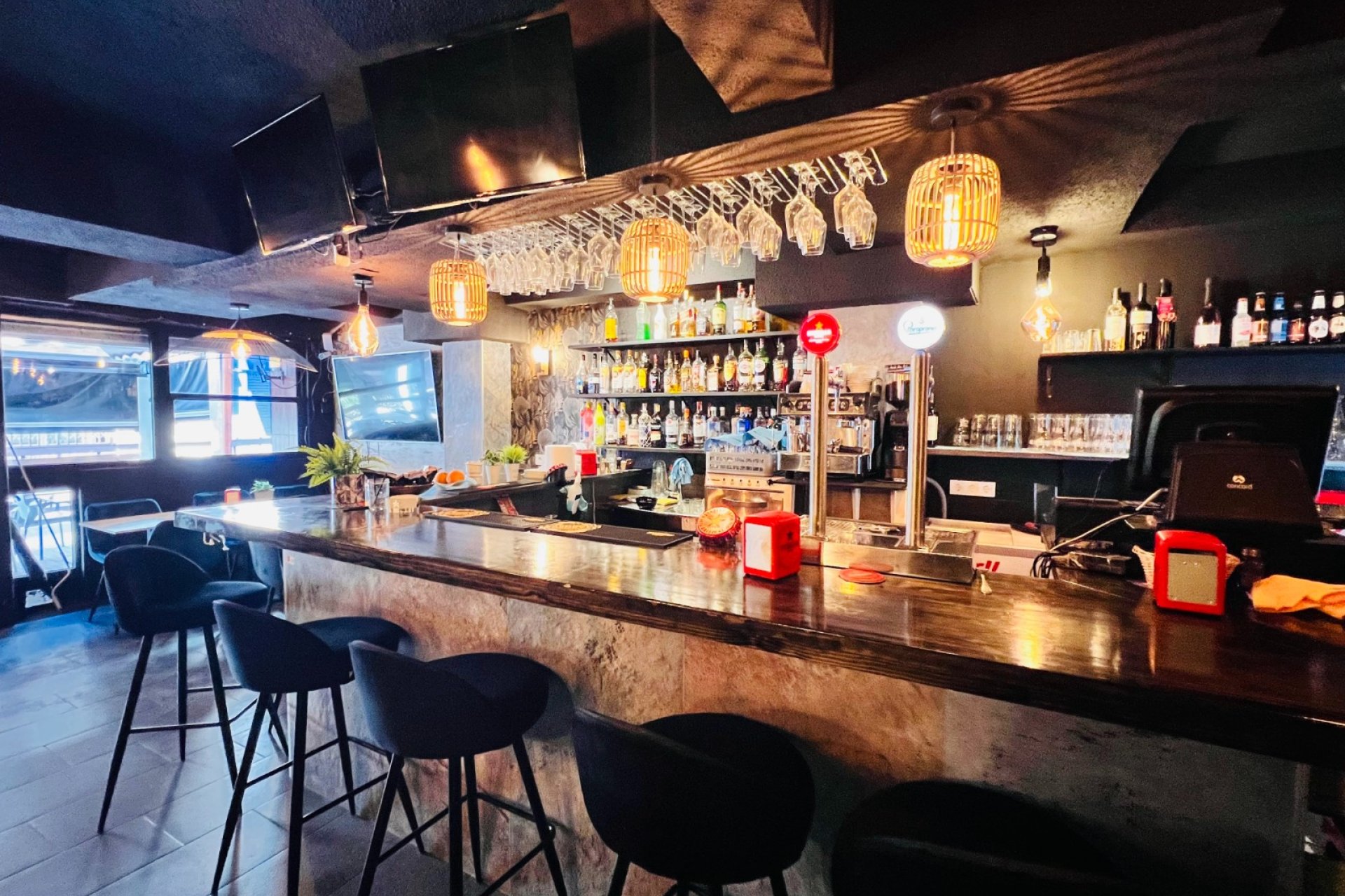 Traspaso - Bar - Cafeteria -
Torrevieja - Centro