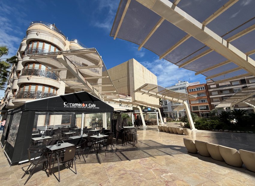 Traspaso - Bar - Cafeteria -
Torrevieja - Centro