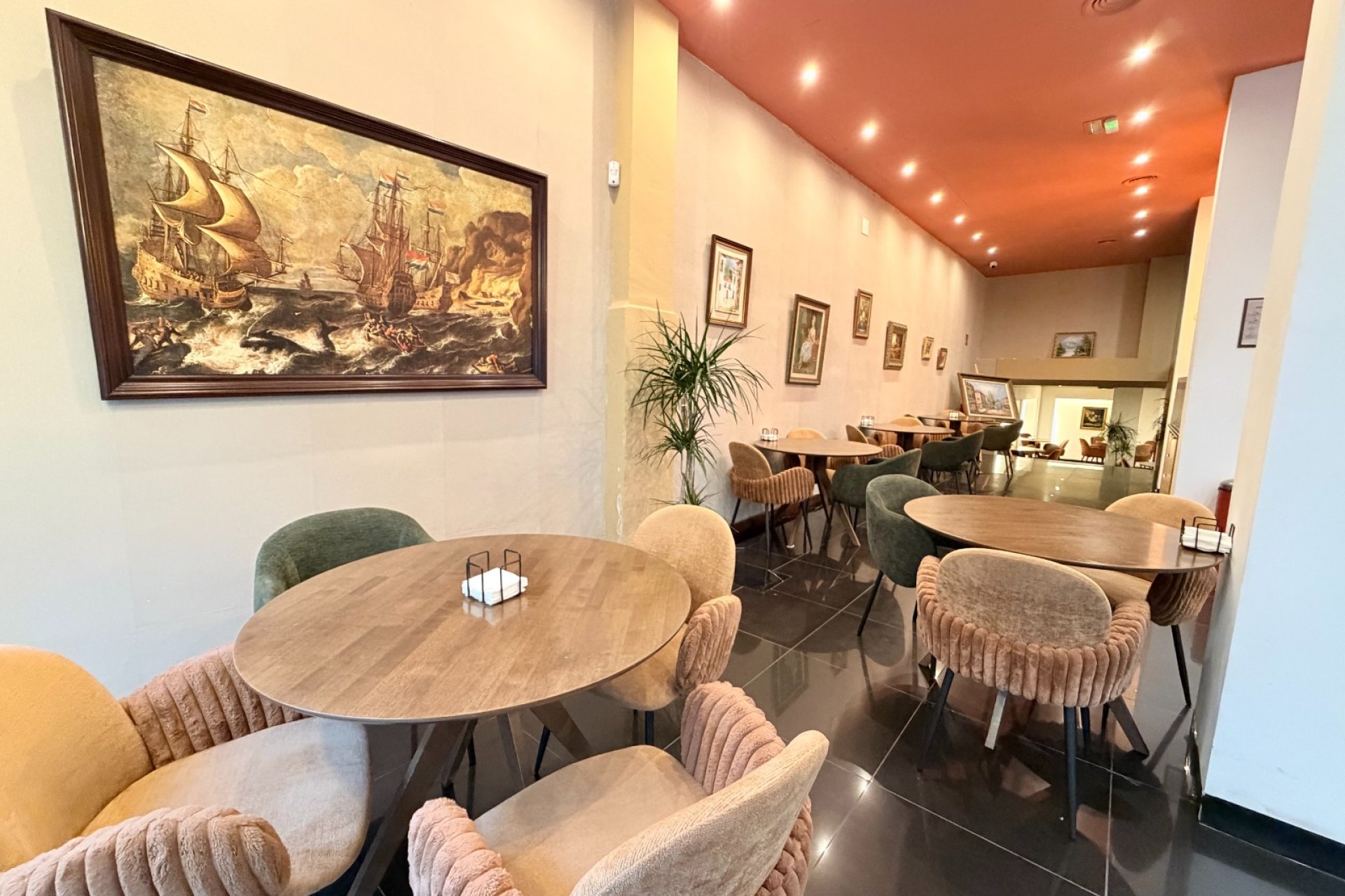 Traspaso - Cafeteria -
Torrevieja - Centro