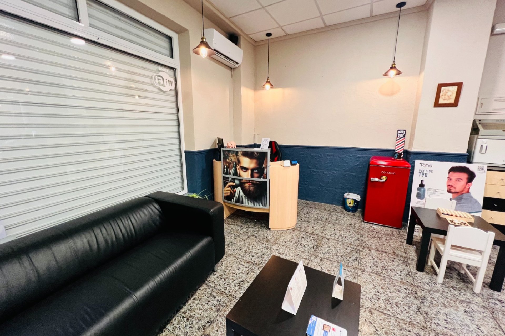 Traspaso - Peluquería -
Torrevieja - Centro