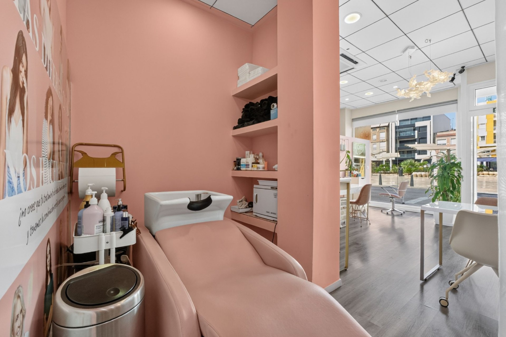 Traspaso - Peluquería -
Torrevieja - Centro