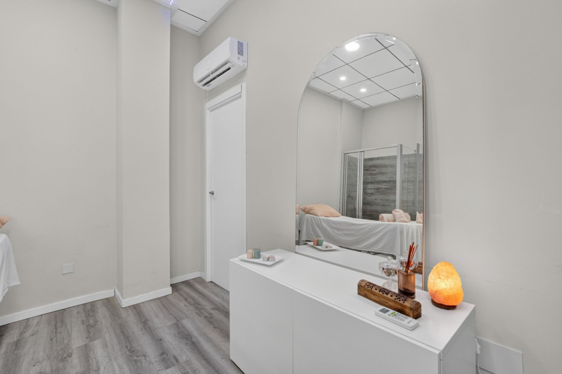 Traspaso - Peluquería -
Torrevieja - Centro