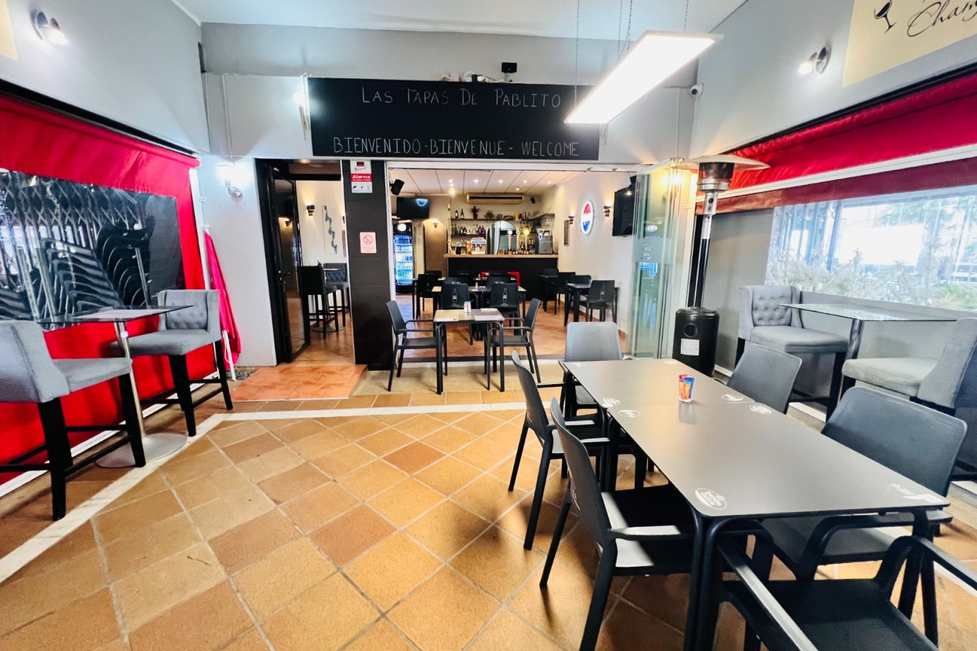 Traspaso - Restaurante -
Orihuela Costa - Villamartín