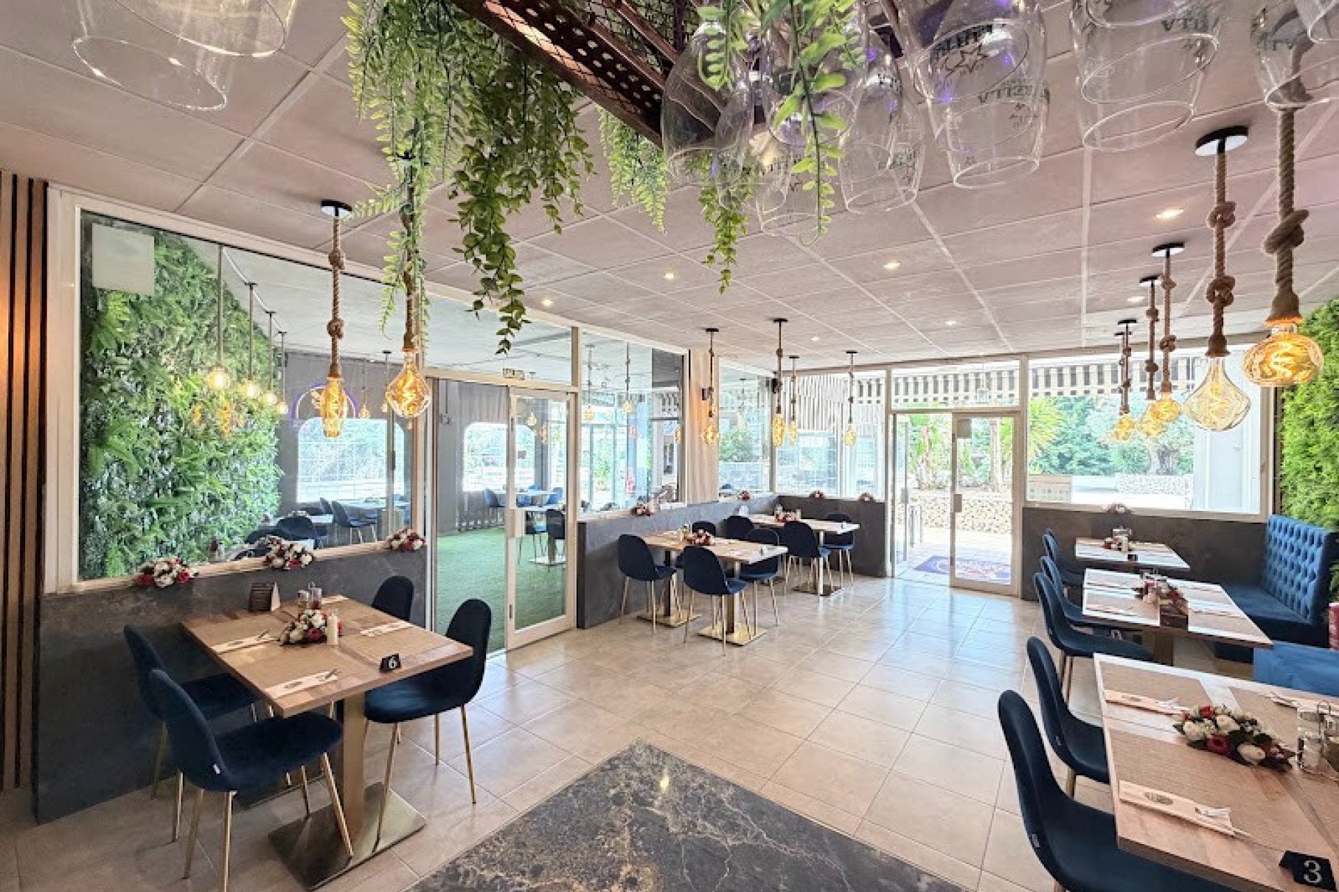 Traspaso - Restaurante -
Orihuela Costa - Villamartín