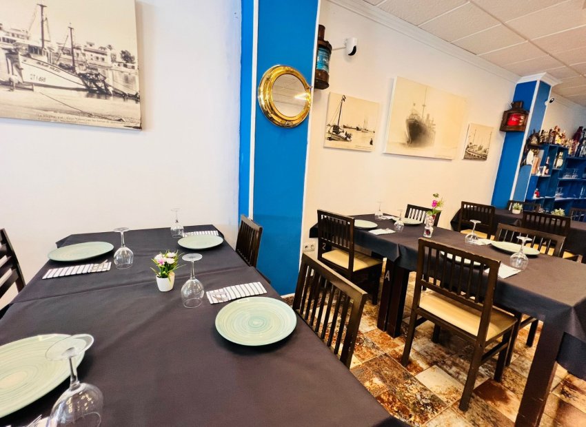 Traspaso - Restaurante -
Torrevieja - Centro