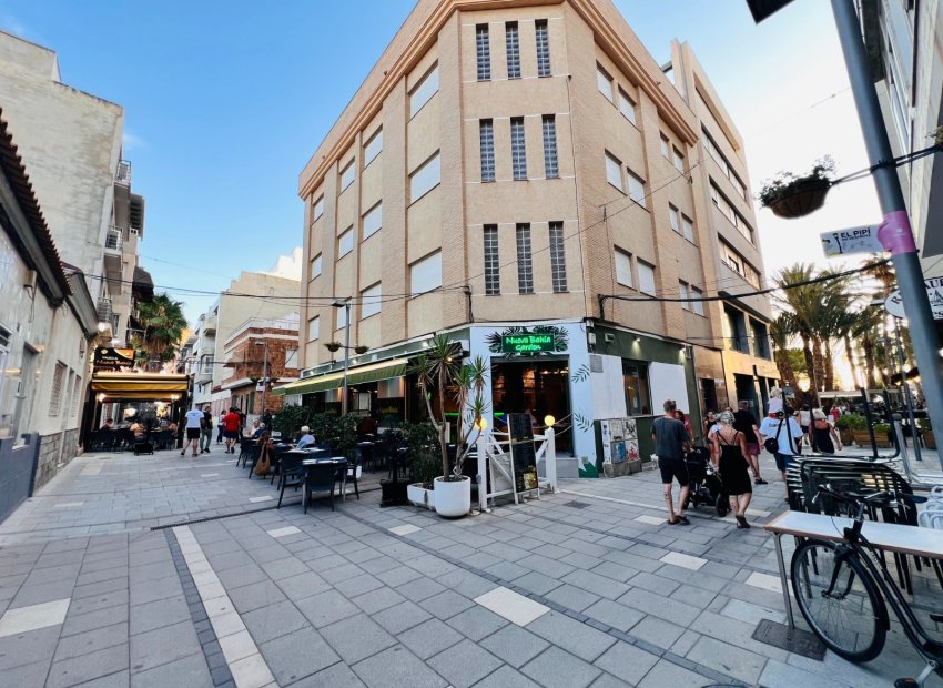 Traspaso - Restaurante -
Torrevieja - Centro