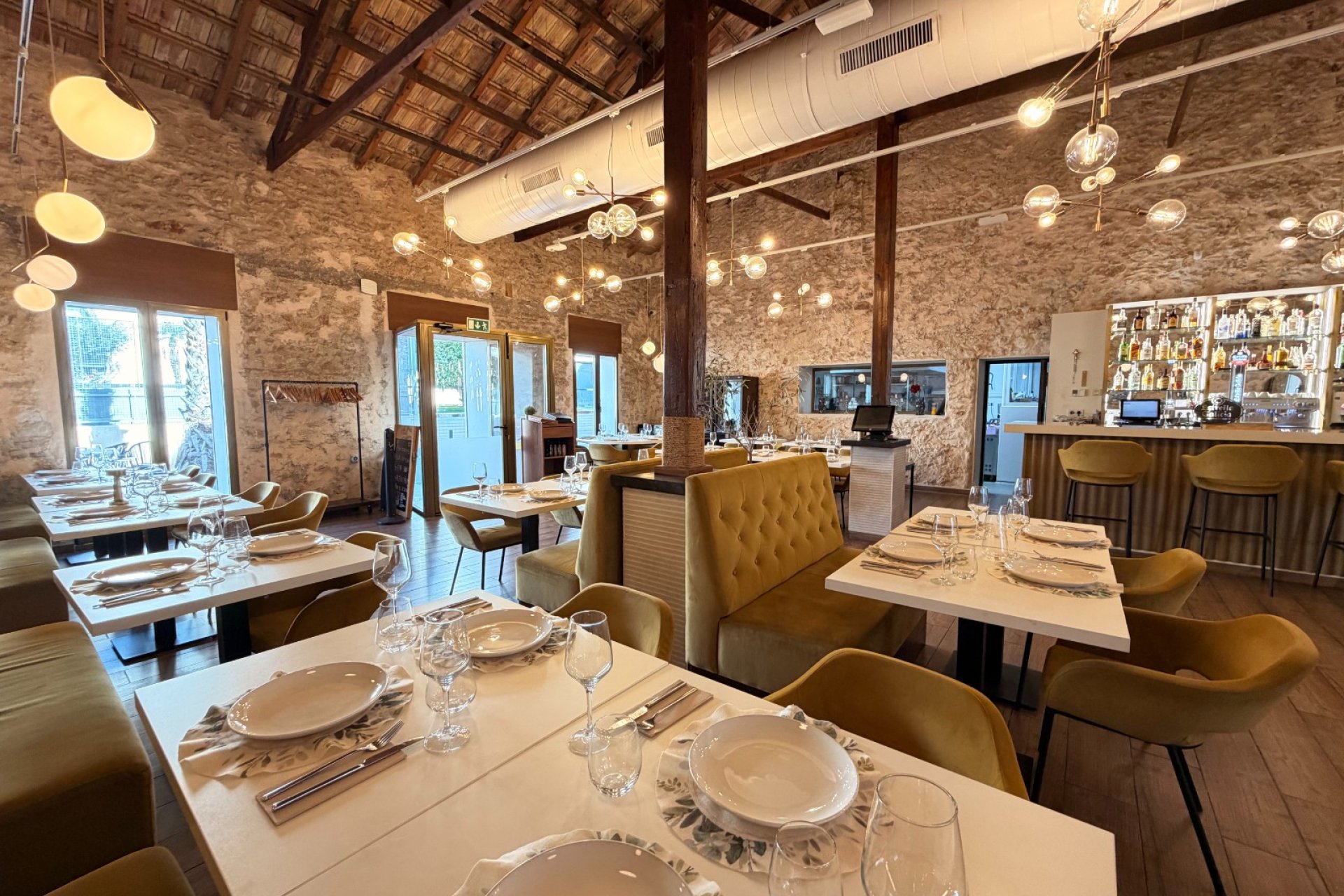 Traspaso - Restaurante -
Torrevieja - Centro