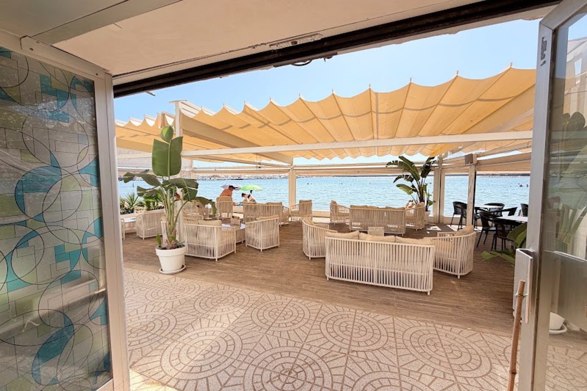 Traspaso - Restaurante -
Torrevieja - El Acequión - Los Náufragos