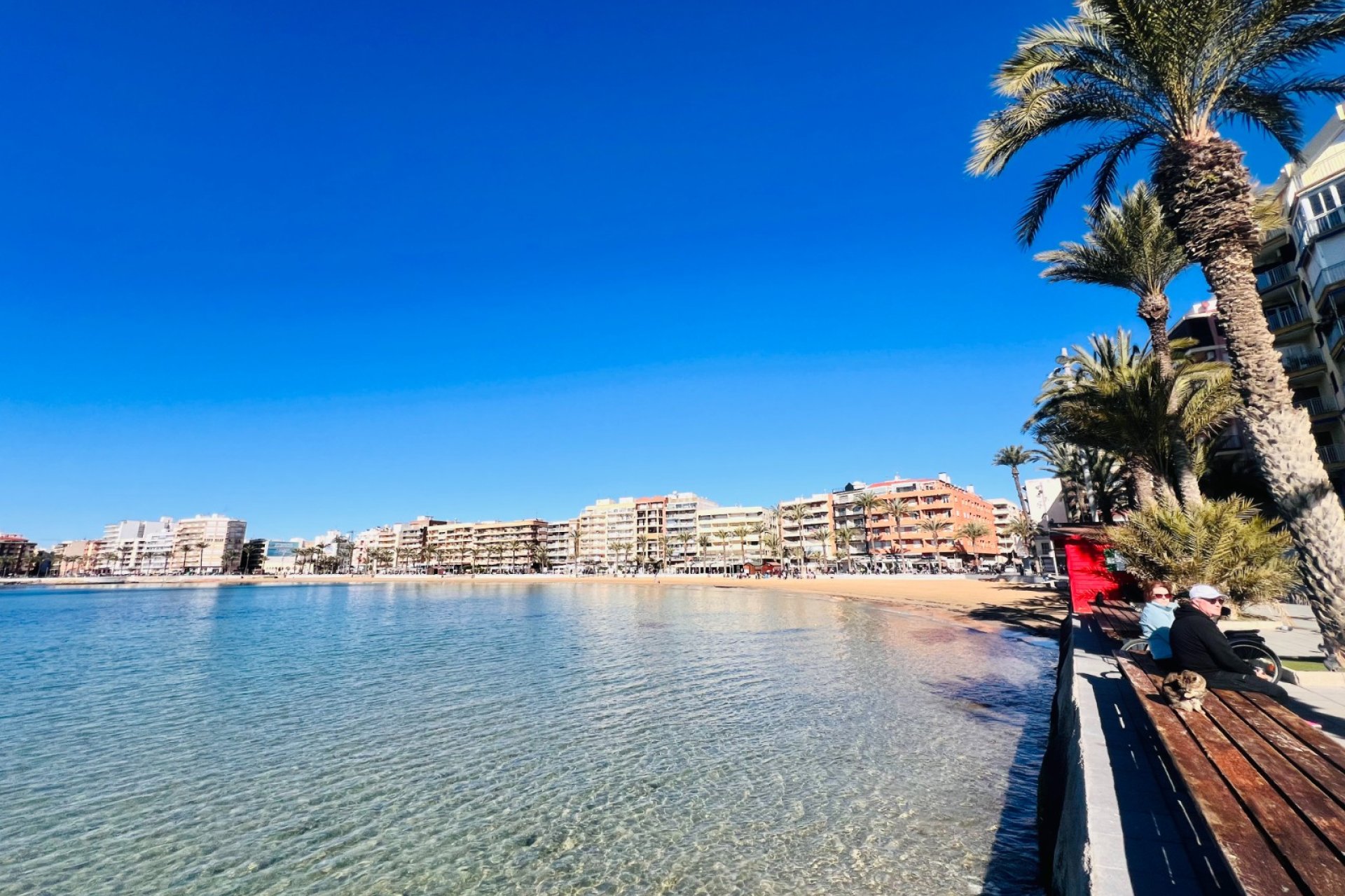 Traspaso - Restaurante -
Torrevieja - Playa de los Locos