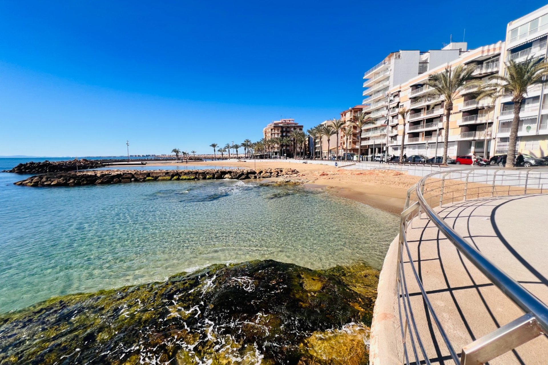 Traspaso - Restaurante -
Torrevieja - Playa de los Locos