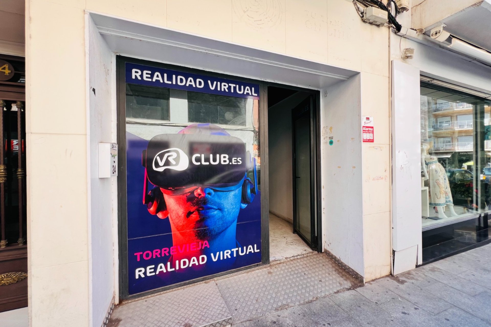Venta - Local Comercial -
Torrevieja - Centro