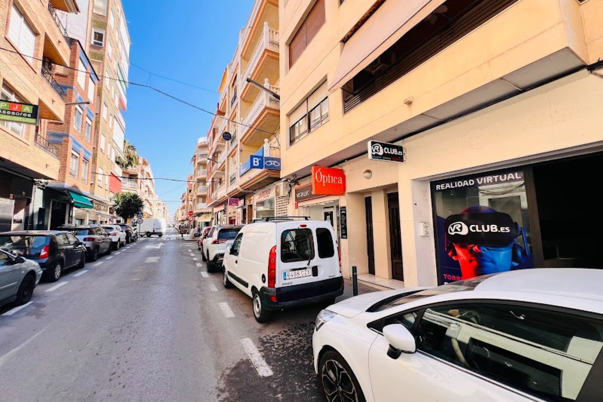 Venta - Local Comercial -
Torrevieja - Centro