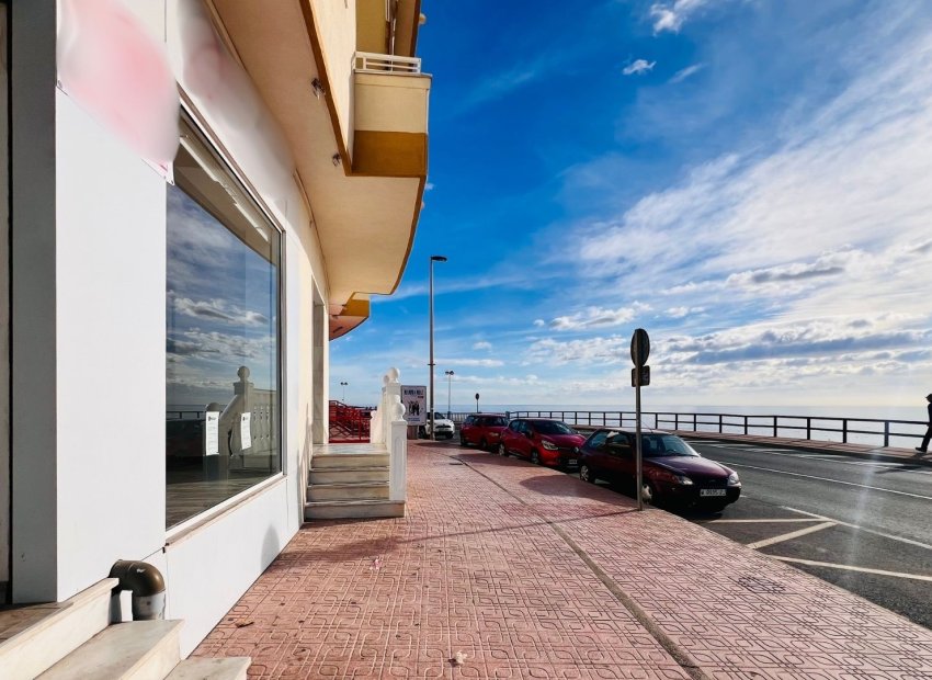 Venta - Local Comercial -
Torrevieja - Centro