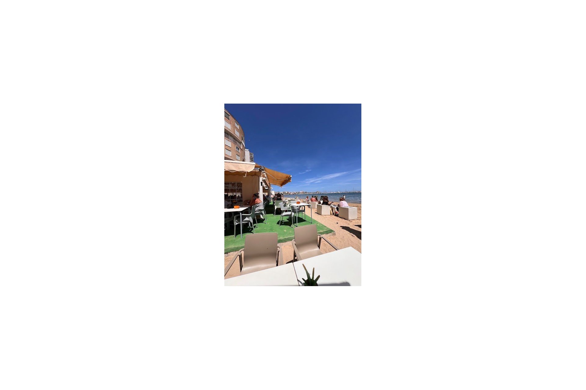 Venta - Local Comercial -
Torrevieja - El Acequión - Los Náufragos
