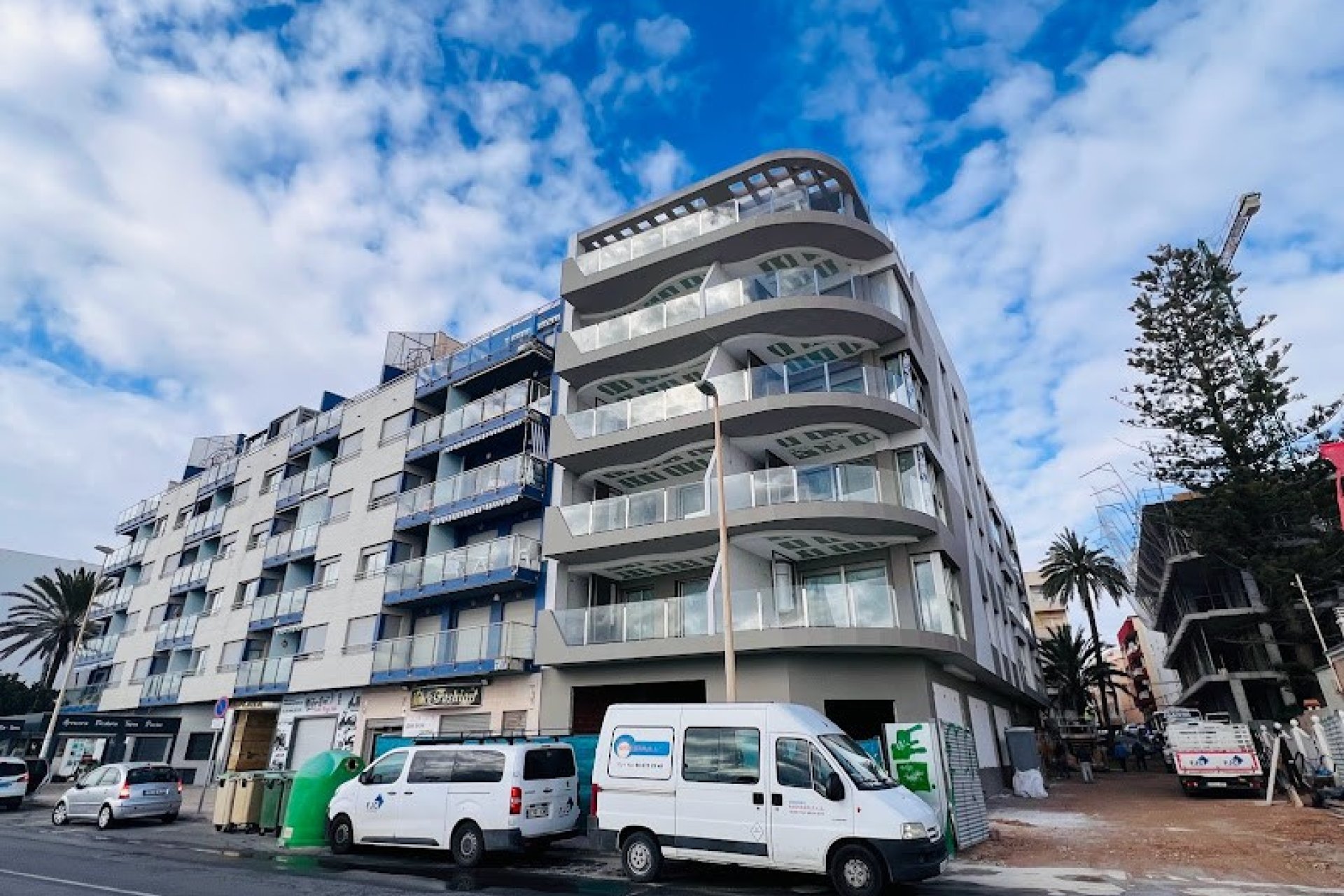 Venta - Local Comercial -
Torrevieja - Playa de los Locos