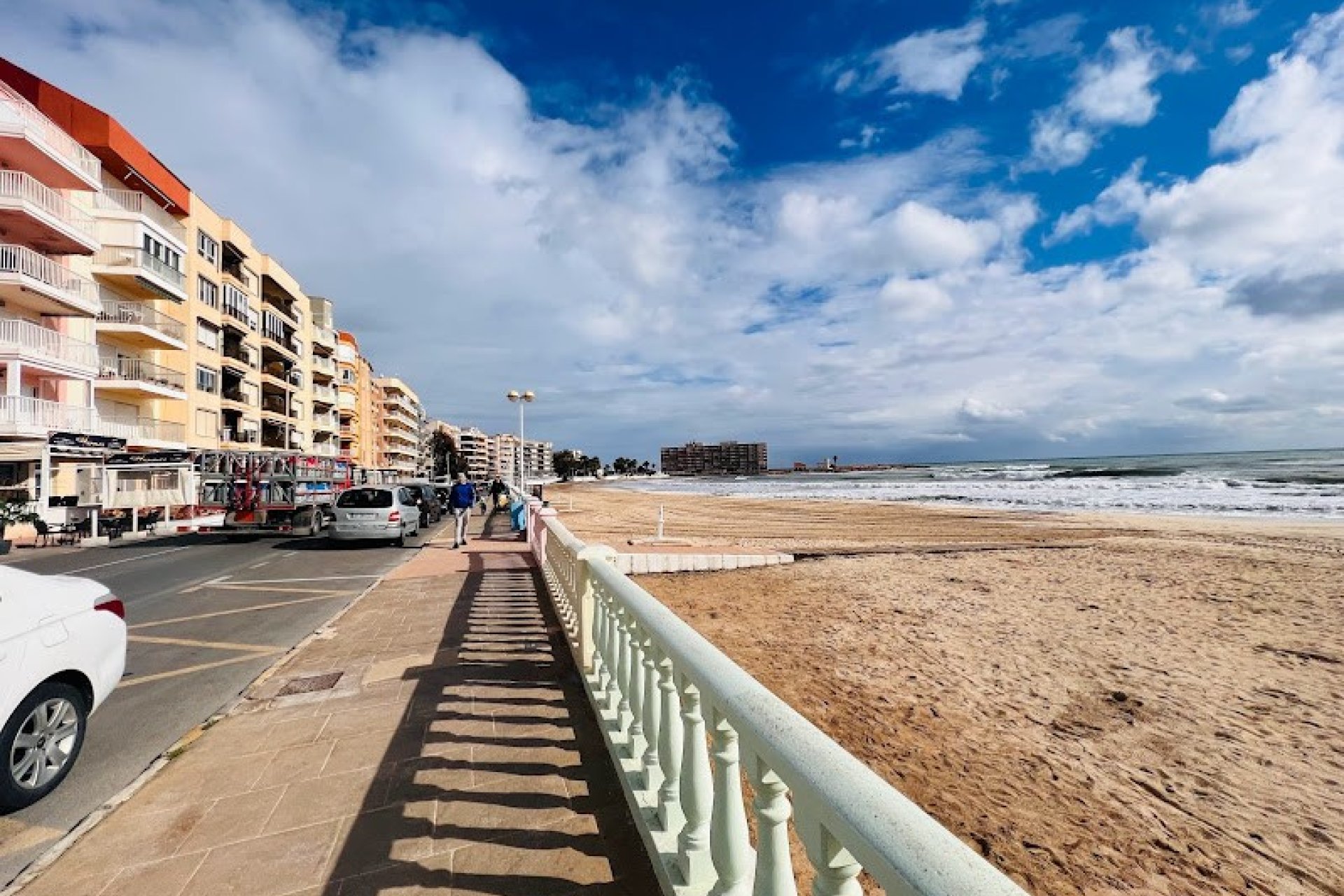 Venta - Local Comercial -
Torrevieja - Playa de los Locos