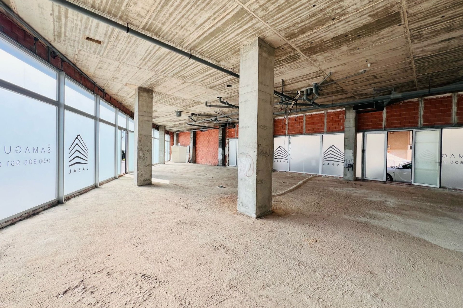 Venta - Local Comercial -
Torrevieja - Playa de los Locos