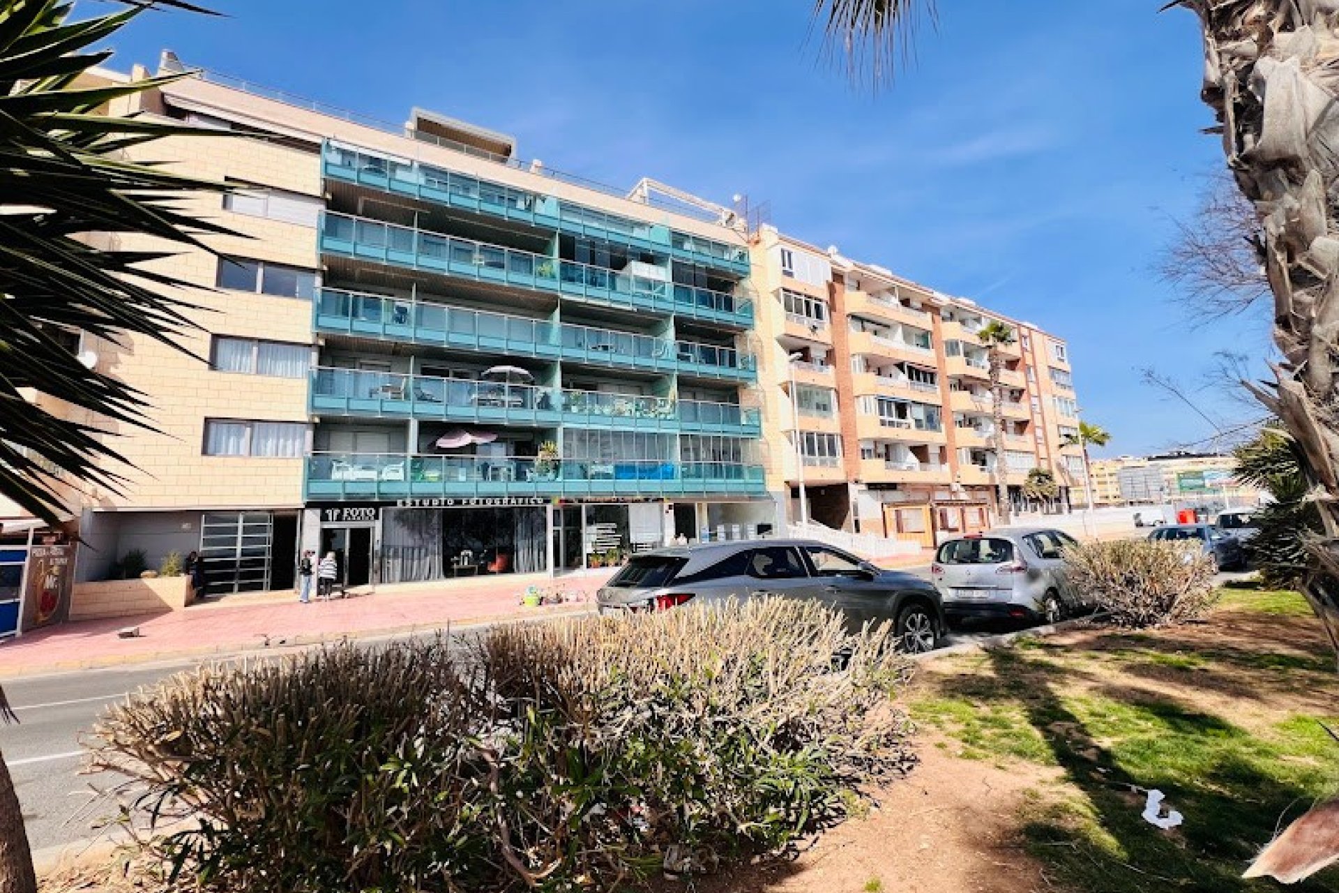 Venta - Local Comercial -
Torrevieja - Playa de los Locos