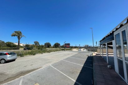 Rental - Commercial Premises -
Torrevieja - La Siesta - El Salado -  Torreta