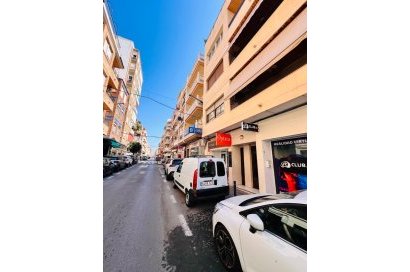 Sale - Commercial Premises -
Torrevieja - Centro