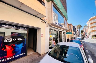 Sale - Commercial Premises -
Torrevieja - Centro