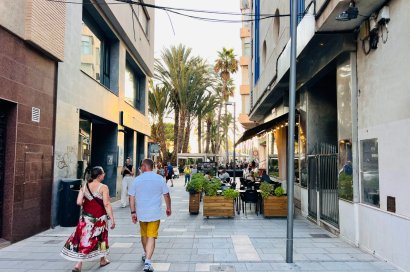 Transfer - Restaurant -
Torrevieja - Centro