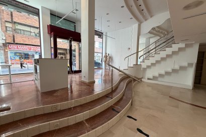 Rental - Commercial Premises -
Torrevieja - Centro