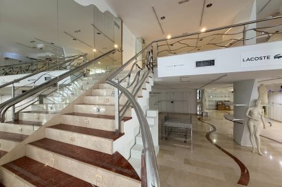 Rental - Commercial Premises -
Torrevieja - Centro