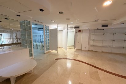 Rental - Commercial Premises -
Torrevieja - Centro