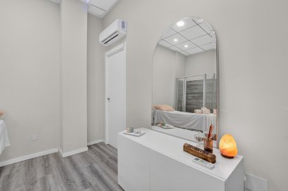 Traspaso - Peluquería -
Torrevieja - Centro