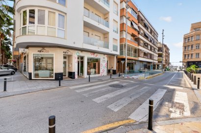 Traspaso - Peluquería -
Torrevieja - Centro