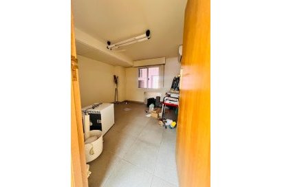 Resale - Commercial Premises -
Torrevieja - Centro