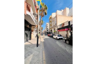 Rental - Commercial Premises -
Torrevieja - Centro