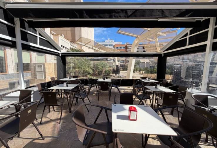 Bar - CoffeShop - Transfer - Torrevieja -
                Centro